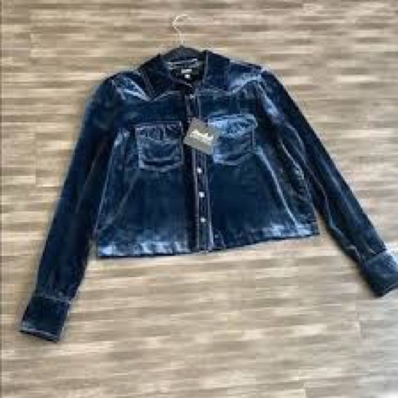 Marled x Olivia culpo velvet cropped long sleeve - Picture 3 of 8